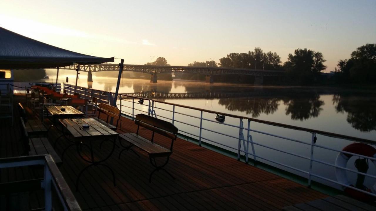 Florentina Boat Літомержице Екстер'єр фото